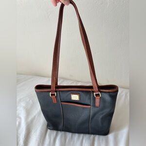 Dooney & Bourke Black Leather Shoulder Bag Purse Vintage